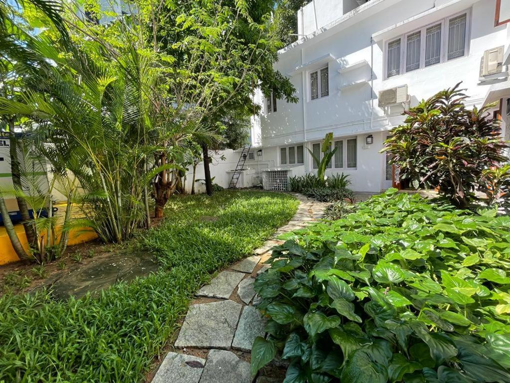 Hanu Reddy Residences - Nawab Habibullah Avenue Ченнаї Екстер'єр фото