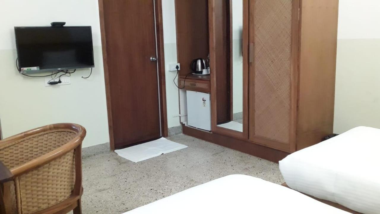 Hanu Reddy Residences - Nawab Habibullah Avenue Ченнаї Екстер'єр фото