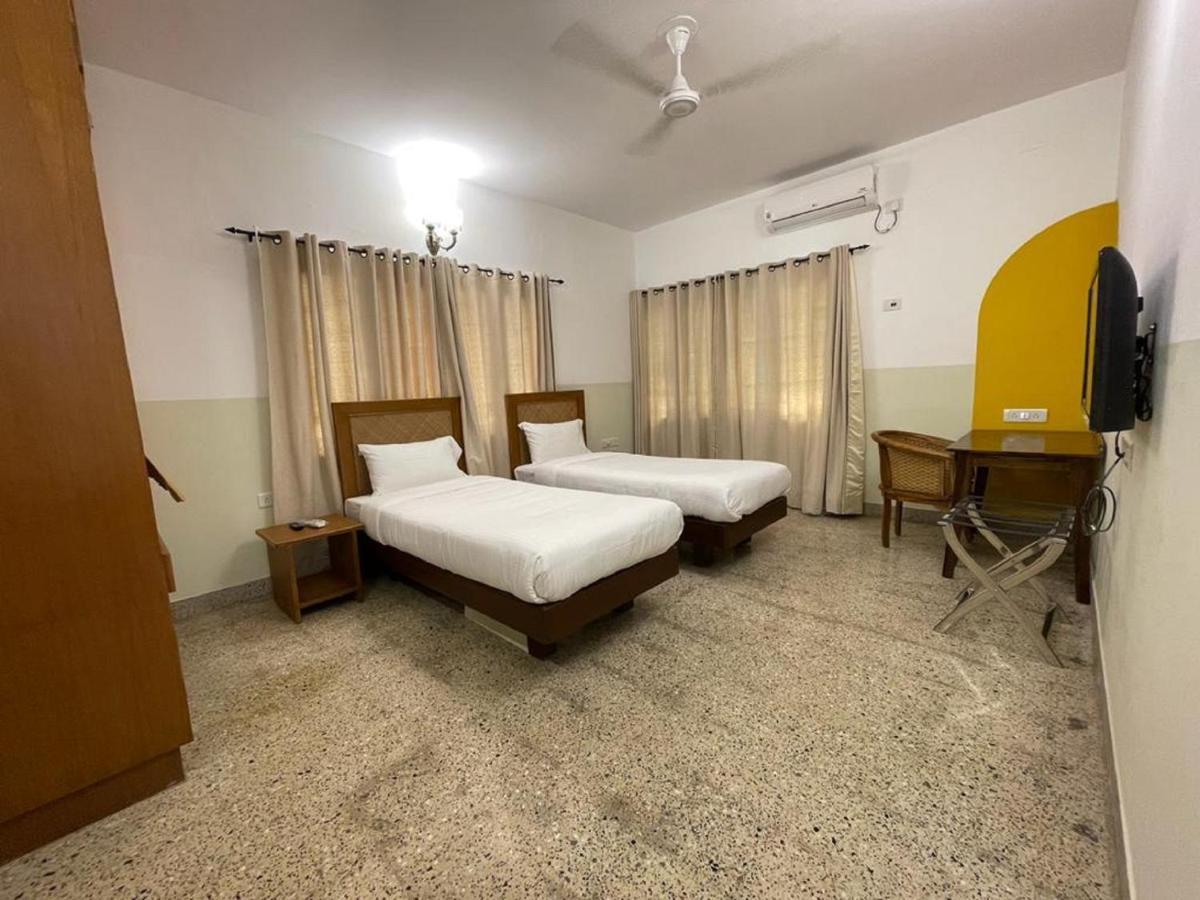 Hanu Reddy Residences - Nawab Habibullah Avenue Ченнаї Екстер'єр фото